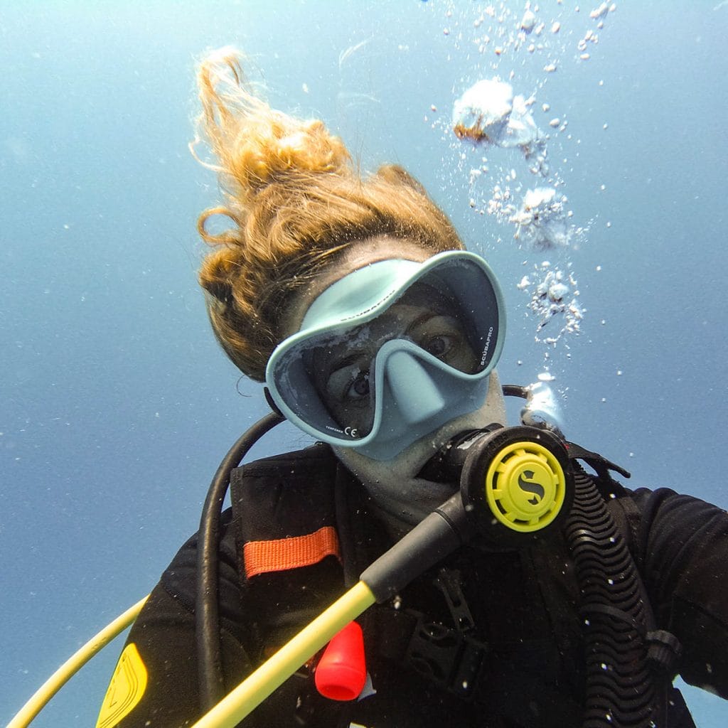 Annika Ziehen scuba diving in Mauritius