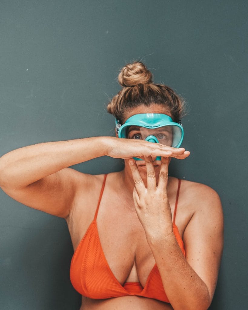 scuba hand signal for safety stop