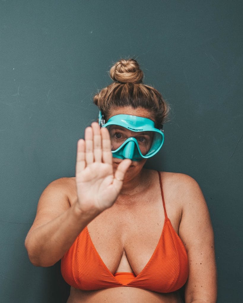 stop scuba hand signal