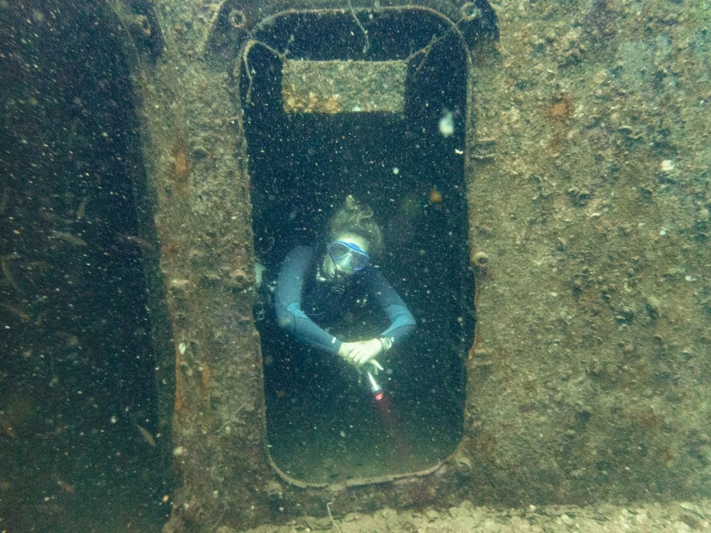 Annika Ziehen diving Sattakut wreck