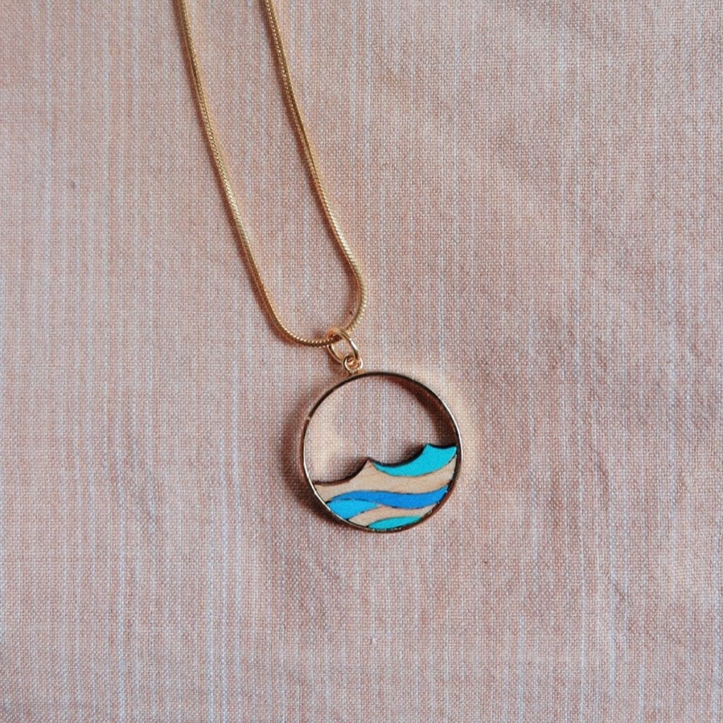 Of course you can wear beach pebble jewellery to the beach! - Carin  Lindberg Jewellery