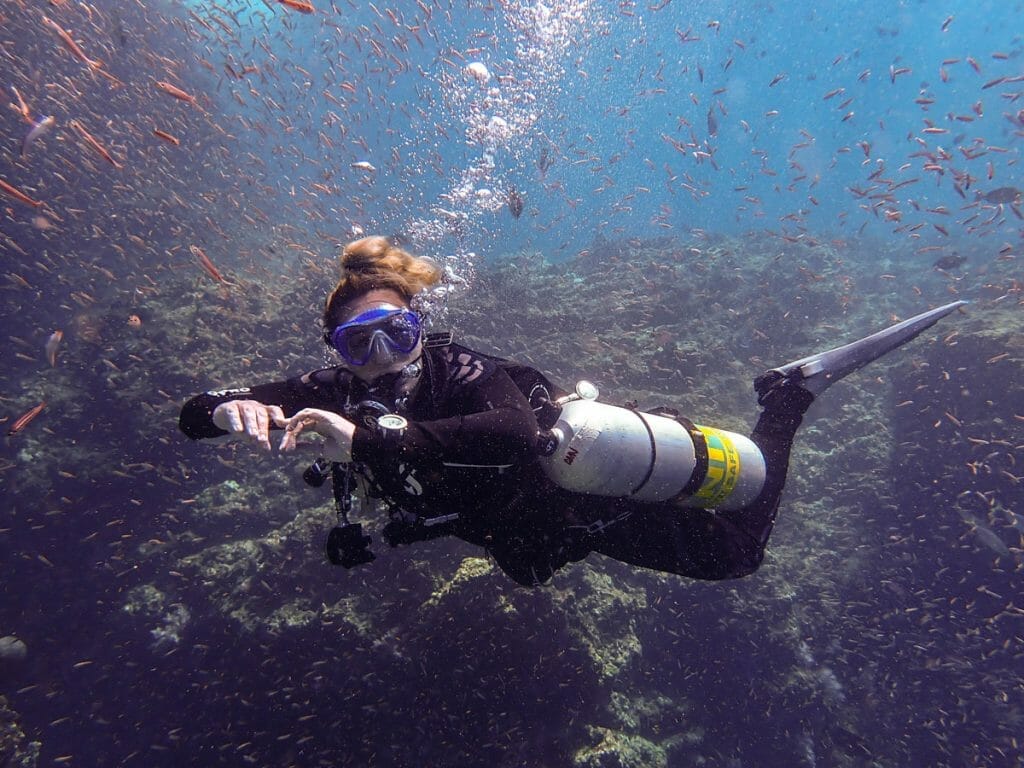 Annika Ziehen sidemount diving in Koh Lanta