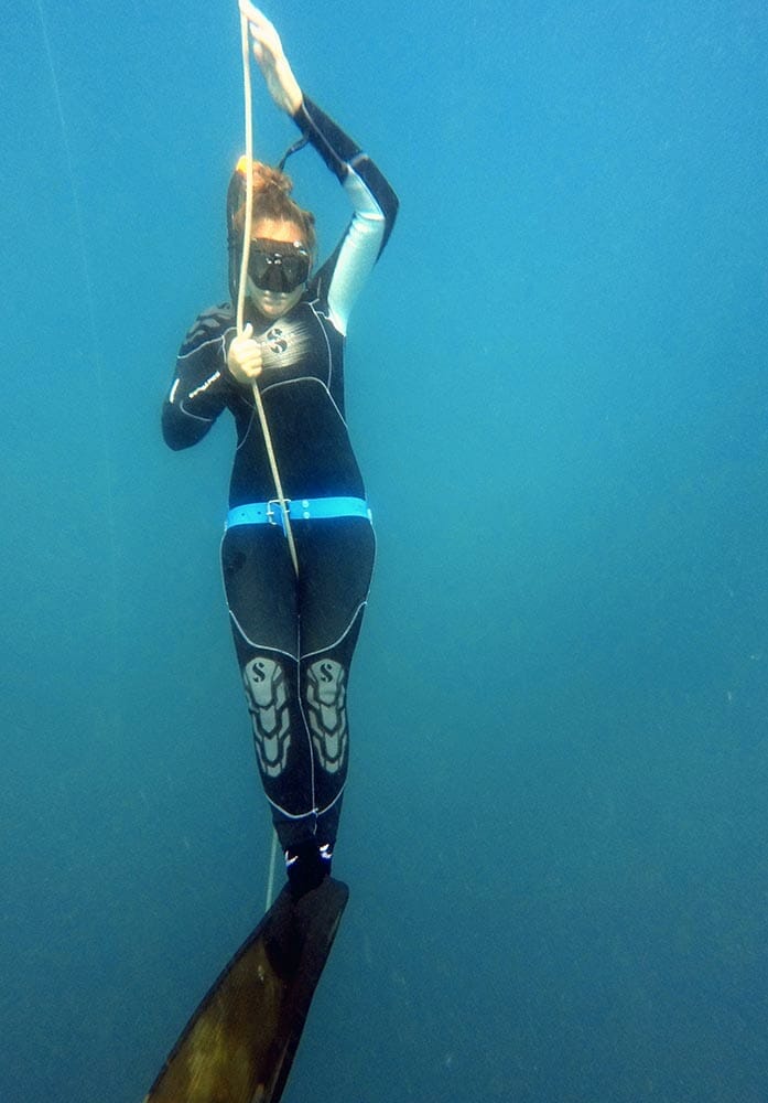 Annika Ziehen on a freediving buoy line